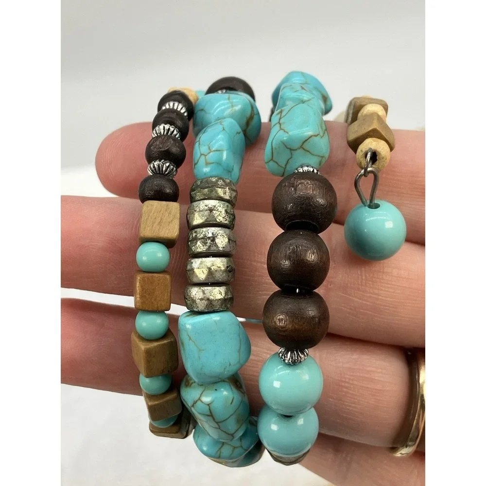Vtg Faux Turquoise Blue Wood Coil Wire Wrap Bracelet Boho Hippie Cowgirl Western